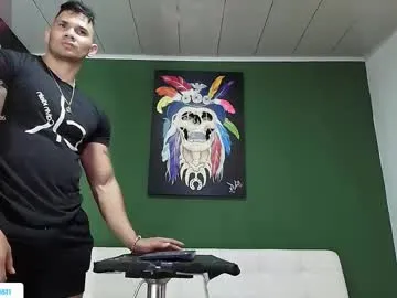 benjamin613999 – webcam model profile photo Image 10