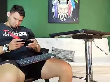 benjamin613999 – webcam model profile photo Image 5