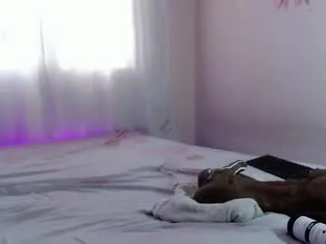 CristinaSantanas – webcam model profile photo Image 13