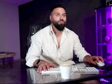 AvaMaddisson – webcam model profile photo Image 8