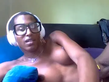 GiaMazzon – webcam model profile photo Image 5