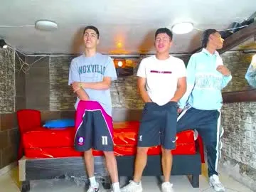 KaraNoir – webcam model profile photo Image 3