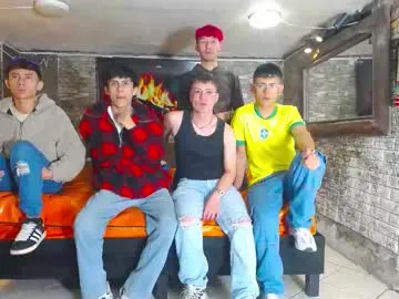 KaraNoir – webcam model profile photo Image 8