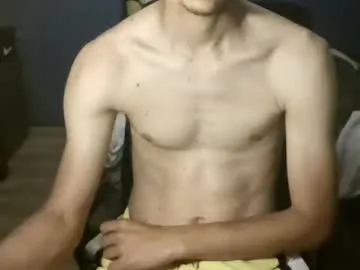 YaraDavis – webcam model profile photo Image 10