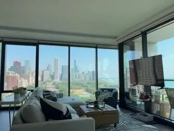 AmyBelmontt – webcam model profile photo Image 8