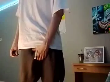 skinnyguywithbigd – webcam model profile photo Image 10