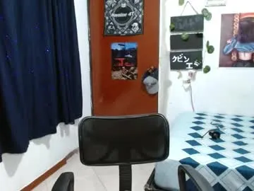 CristalAndDeimon – webcam model profile photo Image 9