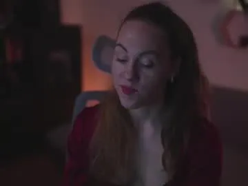 LillyPark – webcam model profile photo Image 15