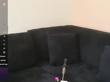 AntonioWest – webcam model profile photo Image 17