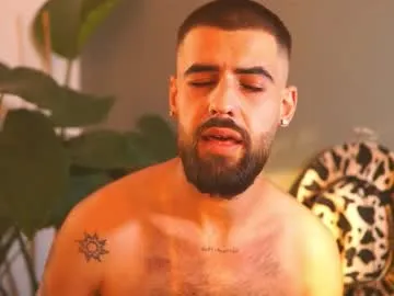 AmyBelmontt – webcam model profile photo Image 17