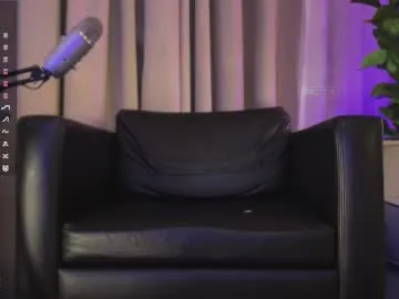 ValleryStorm – webcam model profile photo Image 14