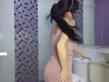 AmyBelmontt – webcam model profile photo Image 13