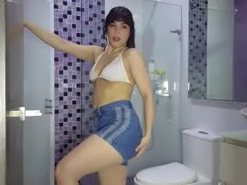 AmyBelmontt – webcam model profile photo Image 15