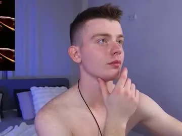 SariMiller – webcam model profile photo Image 6