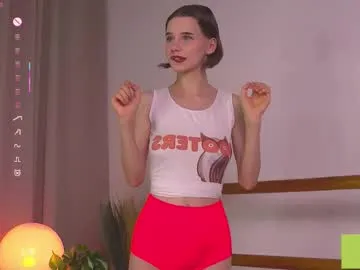 sashapearl23 – webcam model profile photo Image 6