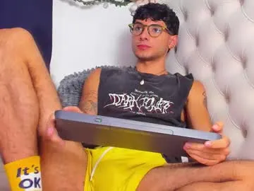 AmyBelmontt – webcam model profile photo Image 11