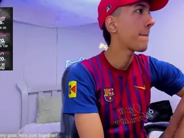 YaraDavis – webcam model profile photo Image 4