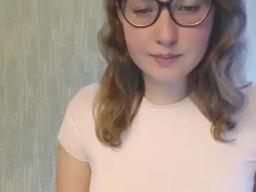 SkyLumen – webcam model profile photo Image 16