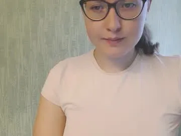 SkyLumen – webcam model profile photo Image 18