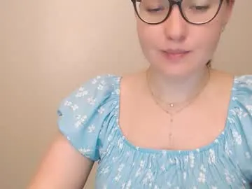 SkyLumen – webcam model profile photo Image 6