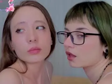 CassieGil – webcam model profile photo Image 15