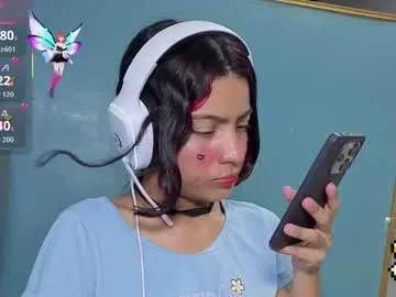 CassieGil – webcam model profile photo Image 15