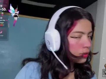 CassieGil – webcam model profile photo Image 18