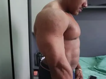 GianaBravo – webcam model profile photo Image 19