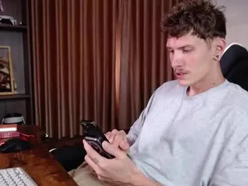 voyeurism_guys – webcam model profile photo Image 7