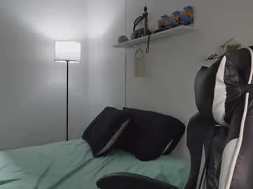 pizza_pa – webcam model profile photo Image 12