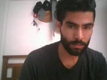 hideonbush051 – webcam model profile photo