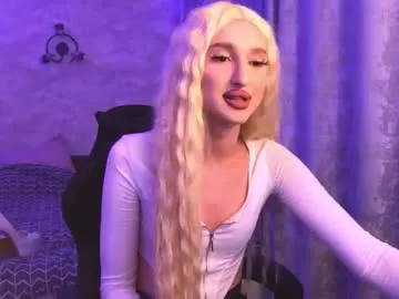 LiliSnow – webcam model profile photo Image 7