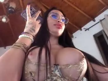 AlannaWeest – webcam model profile photo Image 5