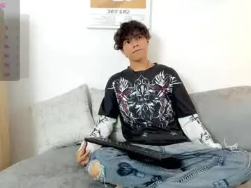 SofieeNoir – webcam model profile photo Image 4