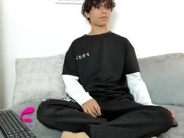 SofieeNoir – webcam model profile photo Image 8