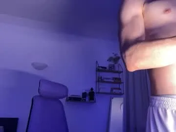 Amylewiss – webcam model profile photo Image 2