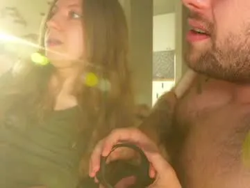 RoxanneMils – webcam model profile photo Image 18