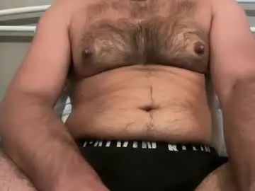 Olsuh – webcam model profile photo Image 3