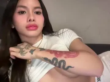 sweet_reverie – webcam model profile photo Image 5