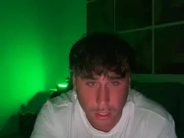 paronti – webcam model profile photo Image 16