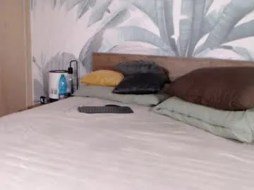 mikaelslow – webcam model profile photo Image 5