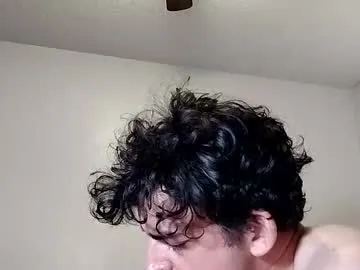 R0422 – webcam model profile photo Image 5