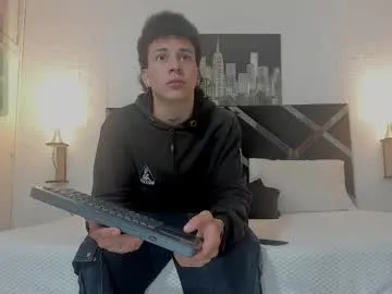 ValenWill – webcam model profile photo Image 13