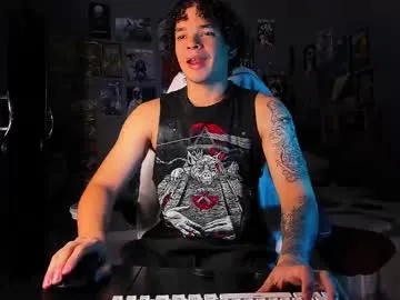 Donovan_Desmond – webcam model profile photo Image 2