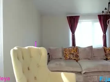 GreciaMorgan – webcam model profile photo Image 7