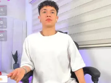 GiaMazzon – webcam model profile photo Image 2