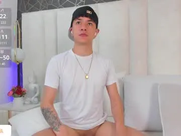 GiaMazzon – webcam model profile photo Image 6