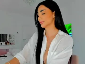 AmyBelmontt – webcam model profile photo Image 12