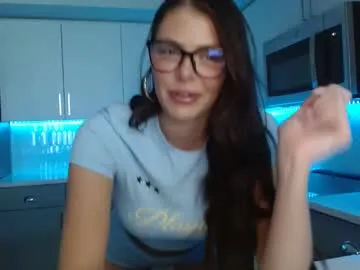 Angel_lynn18 – webcam model profile photo Image 10