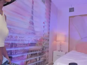 Astergray21 – webcam model profile photo Image 13